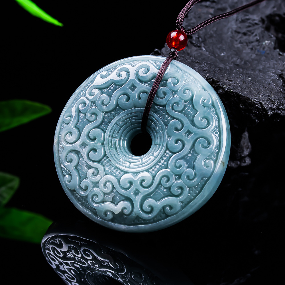 Natürliche burmesische Jadeit- – Necklace Pendant Bewertung und Preis