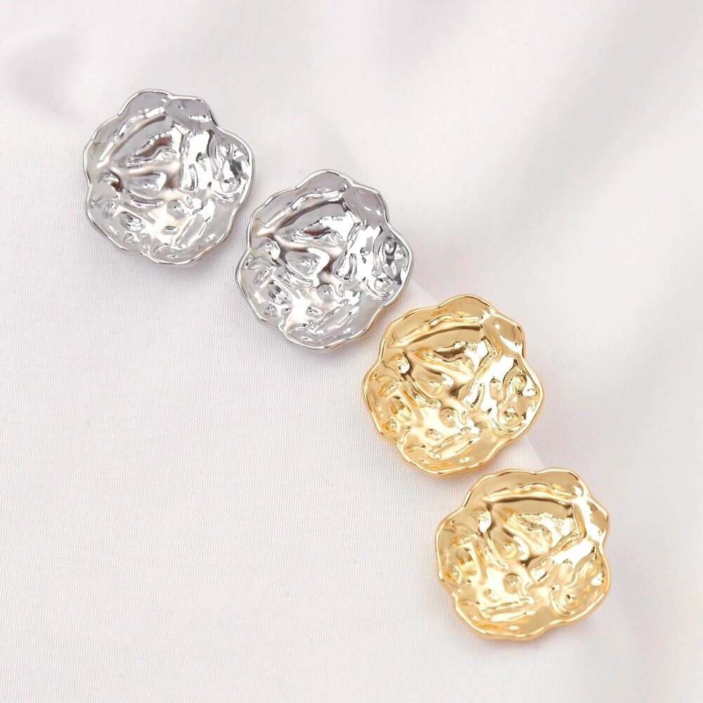 2 Stück 18K vergoldete plissie – Pearl Stud Earrings Bewertung und Preis