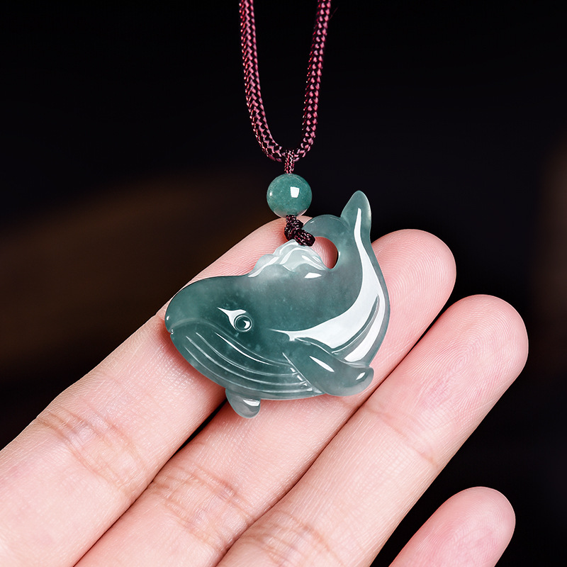Natürliche burmesische Jadeit- – Necklace Pendant Bewertung und Preis