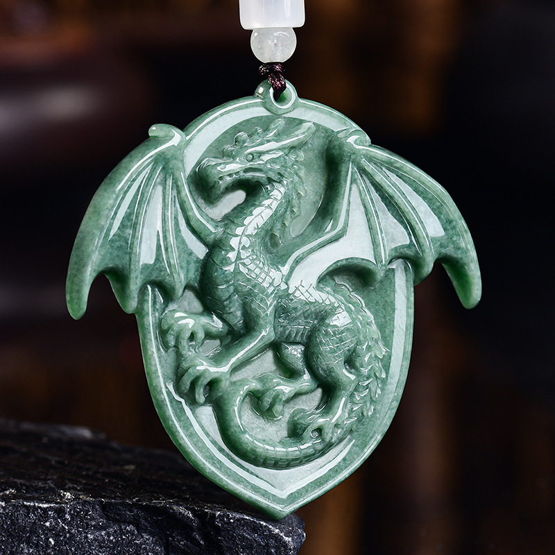 Natürliche burmesische Jadeit- – Necklace Pendant Bewertung und Preis